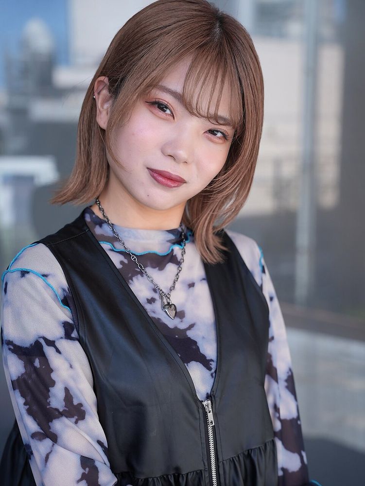 岸下 理緒